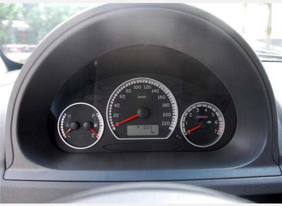 旗云1 2010款 1.0L 手动舒适型 中控类   仪表盘
