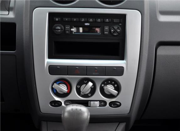 旗云1 2012款 1.0L 手动舒适型 中控类   中控台