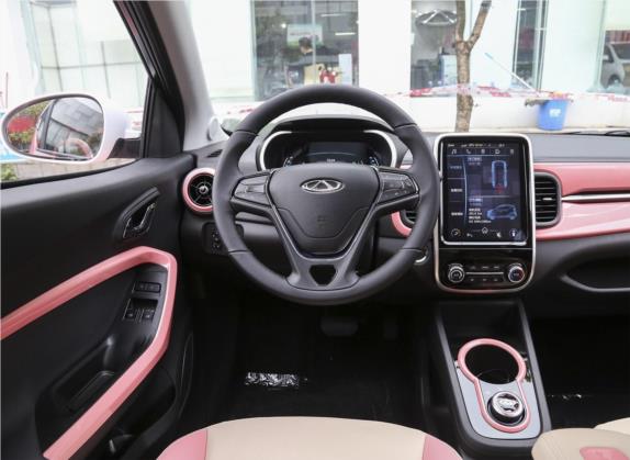 小蚂蚁 2019款 4座智享版 30.6kWh 中控类   驾驶位