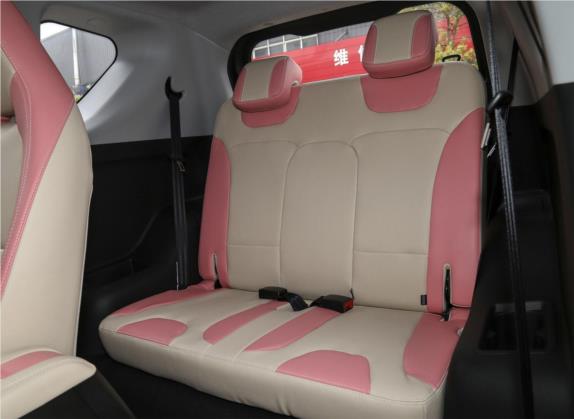 小蚂蚁 2019款 4座智享版 30.6kWh 车厢座椅   后排空间