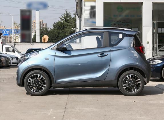 小蚂蚁 2022款 甜粉款 全糖版 三元锂 30kW 301km 外观   正侧