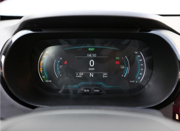 小蚂蚁 2022款 甜粉款 全糖版 三元锂 30kW 301km 中控类   仪表盘