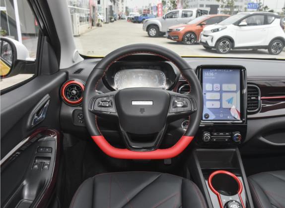 小蚂蚁 2022款 甜粉款 全糖版 三元锂 55kW 408km 中控类   驾驶位