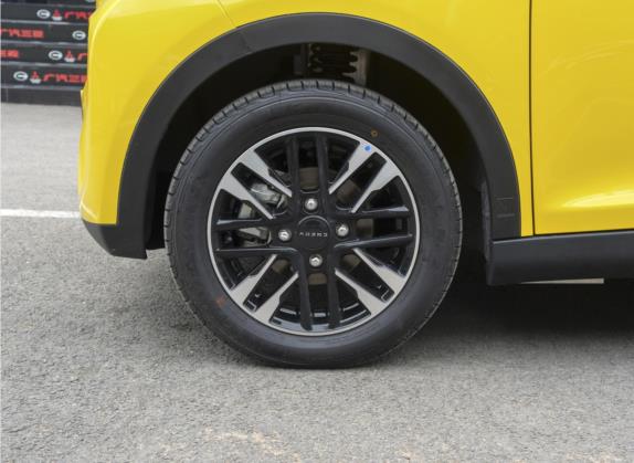 小蚂蚁 2022款 改款 甜粉款 半糖版 磷酸铁锂 30.7kWh 30kW 301km 其他细节类   前轮