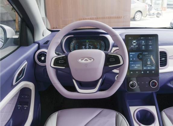 小蚂蚁 2022款 魅 洛可可 30.6kWh 中控类   驾驶位
