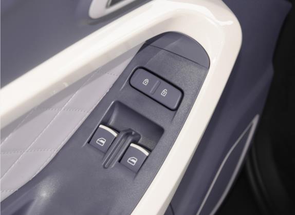 小蚂蚁 2022款 魅 洛可可 30.6kWh 车厢座椅   门窗控制