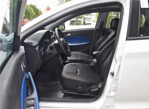瑞虎3xe 2018款 480 畅享版 车厢座椅   前排空间