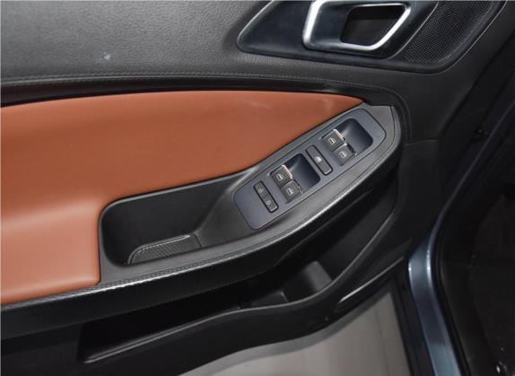 瑞虎e 2020款 超值版 车厢座椅   门窗控制