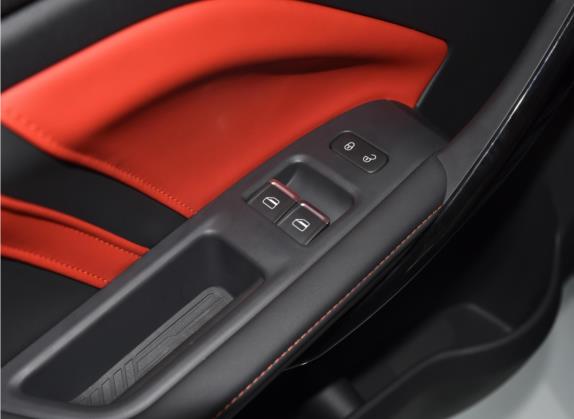 奇瑞无界Pro 2022款 301km 魔兽版 三元锂 车厢座椅   门窗控制