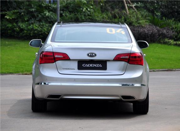 凯尊 2011款 2.4L 尊贵型 外观   正后
