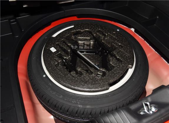 速迈 2014款 1.6T 豪华版 国IV 其他细节类   备胎