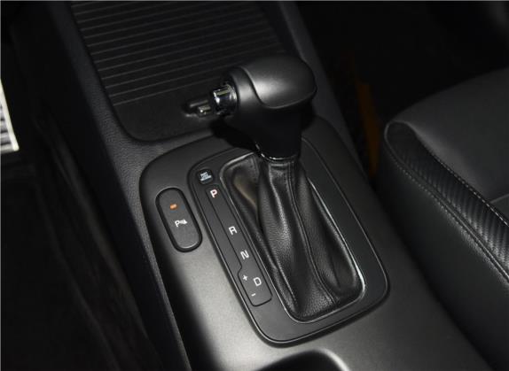 速迈 2014款 1.6T 豪华版 国IV 中控类   挡把