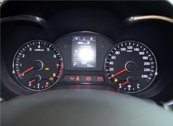 速迈 2014款 2.0L 豪华版 国IV 中控类   仪表盘