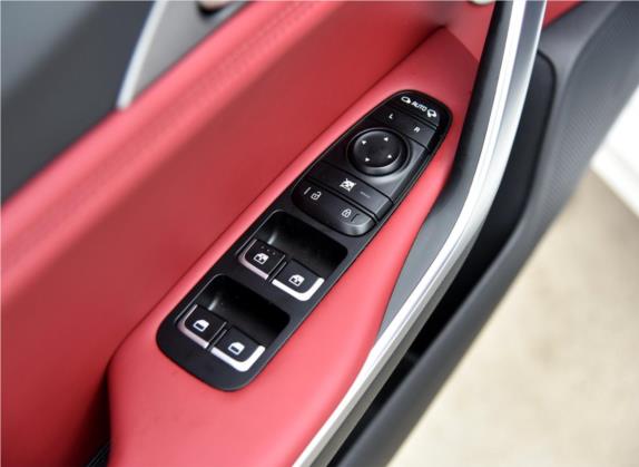 斯汀格 2018款 2.0T GT+ 车厢座椅   门窗控制