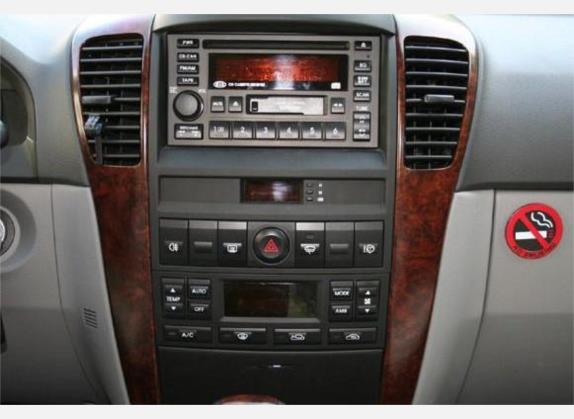 索兰托 2004款 3.5L AWD 中控类   中控台