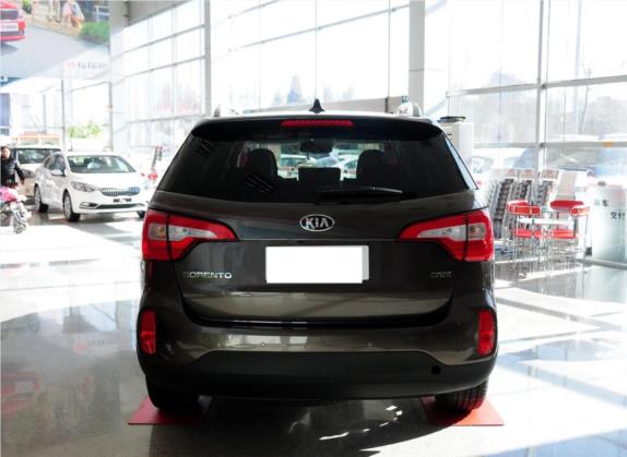 索兰托 2013款 2.2T 7座柴油豪华版 外观   正后