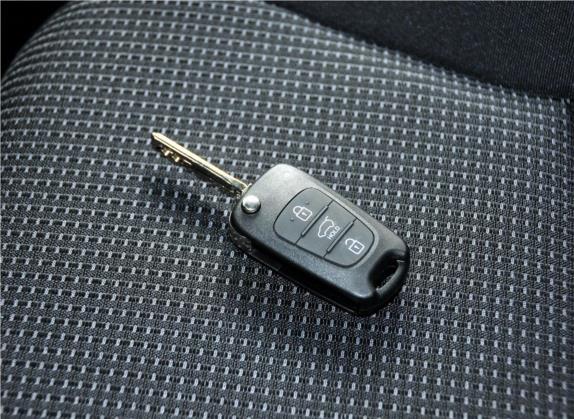 索兰托 2013款 2.2T 5座柴油舒适版 其他细节类   钥匙