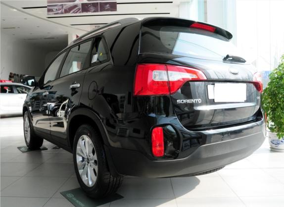 索兰托 2013款 2.2T 7座柴油舒适版 外观   斜后