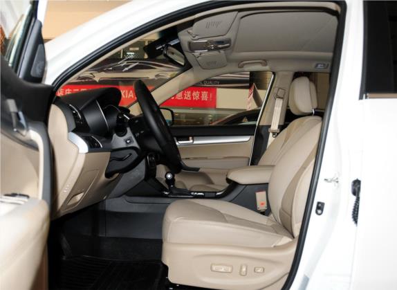索兰托 2013款 2.4L 7座汽油豪华版 国V 车厢座椅   前排空间