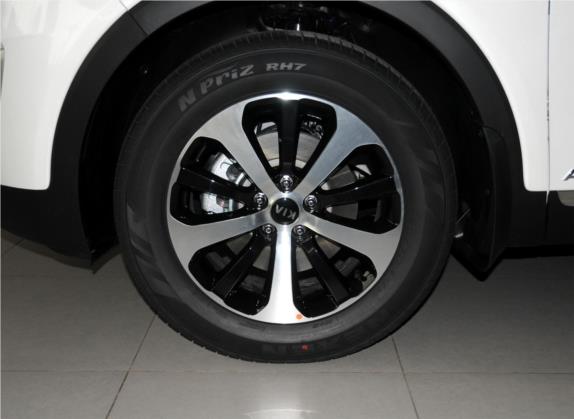索兰托 2015款 索兰托L 2.4L 汽油4WD运动版 5座 国V 其他细节类   前轮