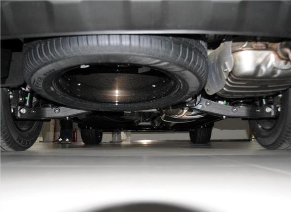 索兰托 2015款 索兰托L 2.4L 汽油4WD运动版 5座 国V 其他细节类   后悬架