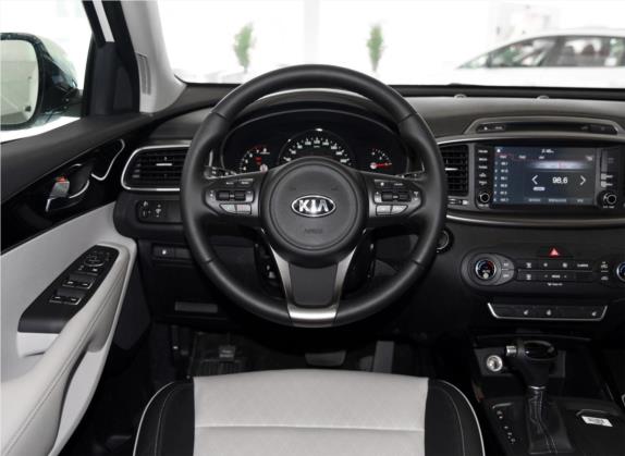 索兰托 2015款 索兰托L 2.4L 汽油4WD精英版 5座 国V 中控类   驾驶位