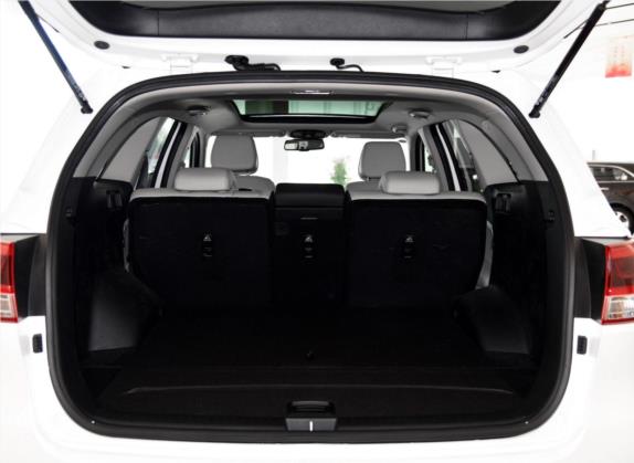 索兰托 2015款 索兰托L 2.4L 汽油4WD精英版 5座 国V 车厢座椅   后备厢