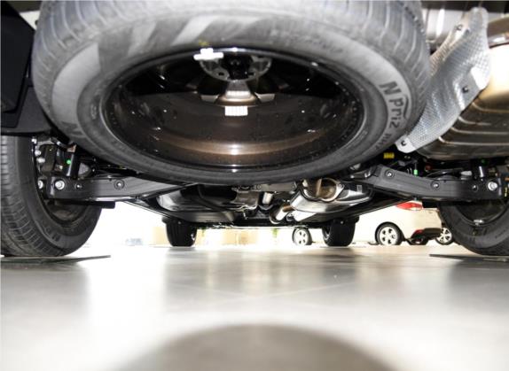 索兰托 2015款 索兰托L 2.4L 汽油4WD精英版 5座 国V 其他细节类   后悬架