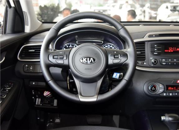 索兰托 2015款 索兰托L 2.4L 汽油2WD运动版 5座 国V 中控类   驾驶位