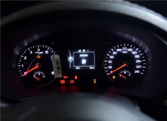 索兰托 2015款 索兰托L 2.4L 汽油4WD运动版 7座 国V 中控类   仪表盘