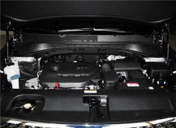索兰托 2015款 索兰托L 2.4L 汽油4WD尊贵版 7座 国V 其他细节类   发动机舱