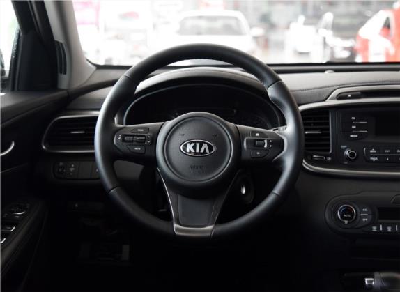 索兰托 2015款 索兰托L 2.4L 汽油2WD运动版 5座 国IV 中控类   驾驶位
