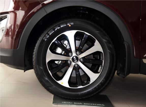 索兰托 2015款 索兰托L 2.4L 汽油4WD精英版 7座 国IV 其他细节类   前轮
