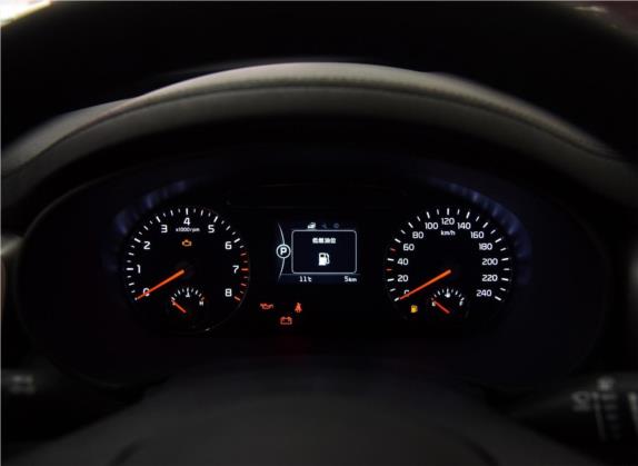 索兰托 2016款 索兰托L 2.4L 汽油4WD定制版 7座 国IV 中控类   仪表盘