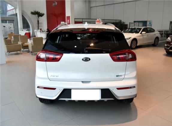 极睿 2017款 1.6L 豪华版 外观   正后