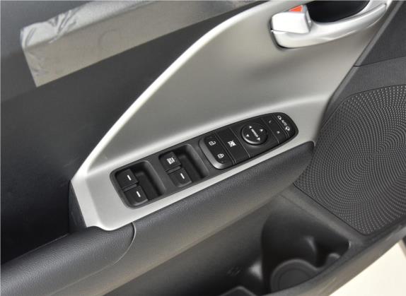 极睿 2017款 1.6L 标准版 车厢座椅   门窗控制