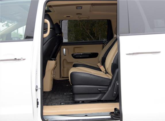嘉华(进口) 2015款 2.2T 豪华版 国IV 车厢座椅   后排空间