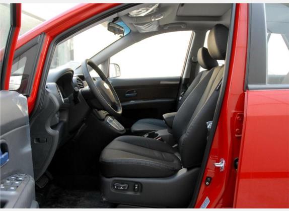 佳乐 2007款 2.0L 5座舒适版 车厢座椅   前排空间