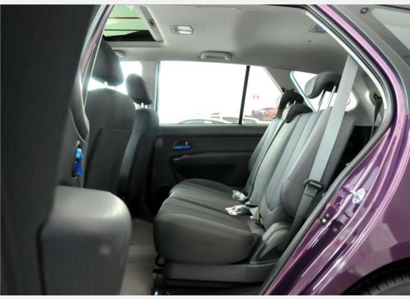 佳乐 2007款 2.0L 7座标准版 车厢座椅   后排空间