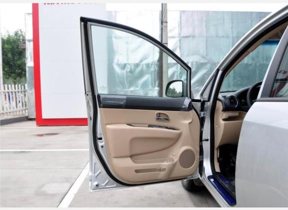 佳乐 2011款 2.0L 5座自动标准版 车厢座椅   前门板