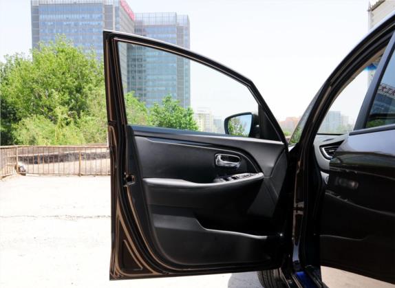 佳乐 2013款 2.0L 5座自动舒适版 国V 车厢座椅   前门板