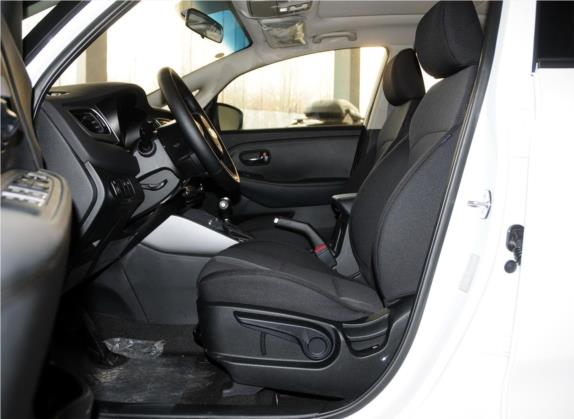 佳乐 2013款 2.0L 5座自动标准版 国IV 车厢座椅   前排空间