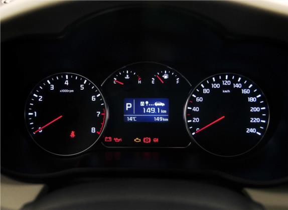 佳乐 2013款 2.0L 5座自动舒适版 国IV 中控类   仪表盘