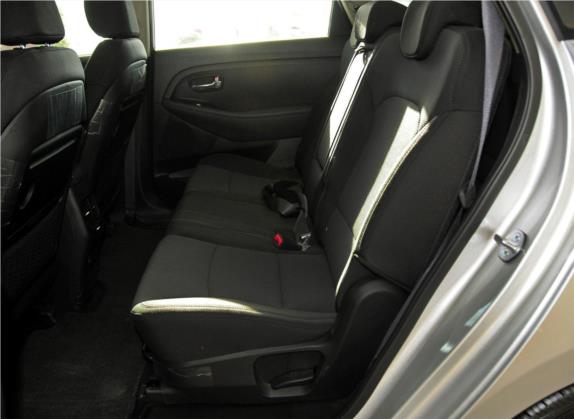 佳乐 2013款 2.0L 7座自动标准版 国IV 车厢座椅   后排空间