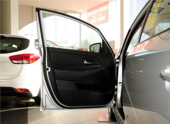 佳乐 2013款 2.0L 7座自动标准版 国IV 车厢座椅   前门板