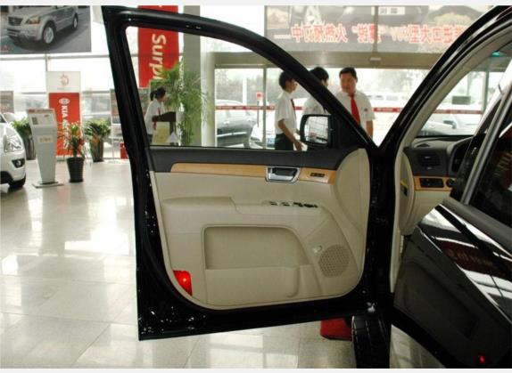 霸锐 2008款 3.8L 豪华版 国IV 车厢座椅   前门板
