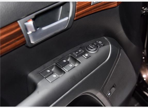 霸锐 2017款 3.8L 豪华版 车厢座椅   门窗控制