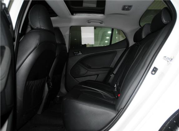 起亚K5(进口) 2013款 2.0L Hybrid 车厢座椅   后排空间