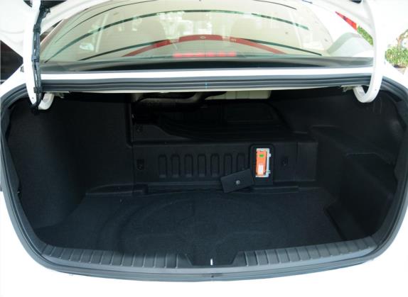 起亚K5(进口) 2014款 2.0L Hybrid 旗舰版 车厢座椅   后备厢
