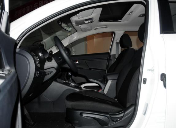 智跑 2012款 2.0L 自动两驱版GL 车厢座椅   前排空间